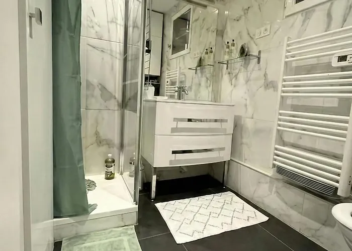 Apartmán T2 De Charme Renove - Centre - 5 Min Du Castillet